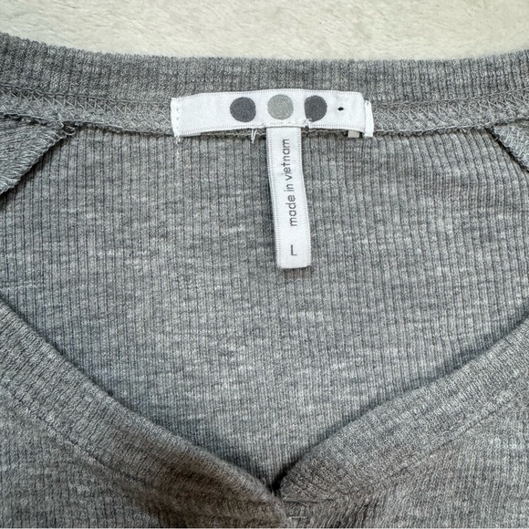 NWT New Three Dots Long Sleeve Henley Grey Top Size L - Picture 7 of 10
